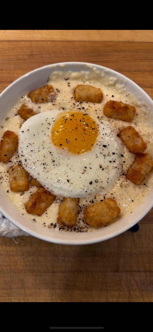 Creamy Smoked Cheese Grits