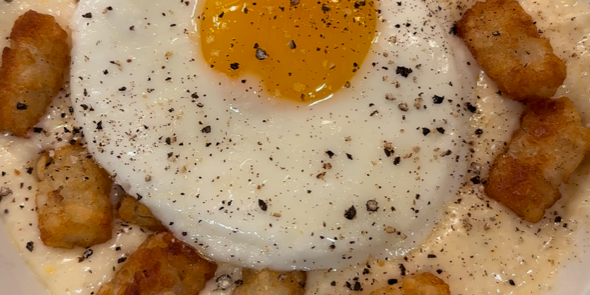 Creamy Smoked Cheese Grits